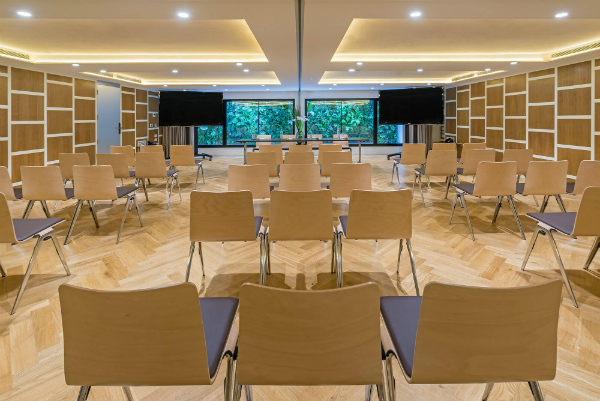 salle de reunion en theatre pour une conférence