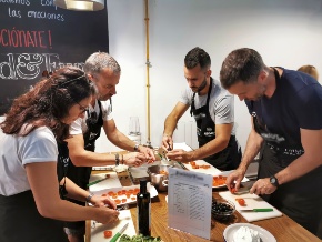 L'atelier cuisine est un teambuilding idéal pour votre événement